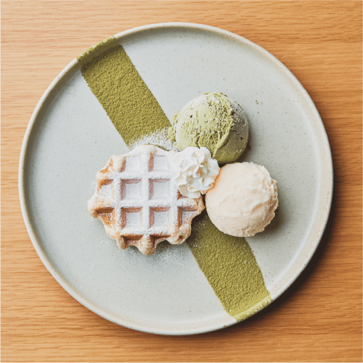 晴レのワッフルの抹茶バニラプレート